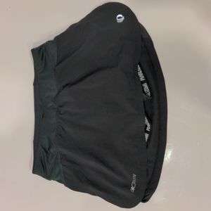 Women's Pearl Izumi Elite skirt with compression shorts size Small